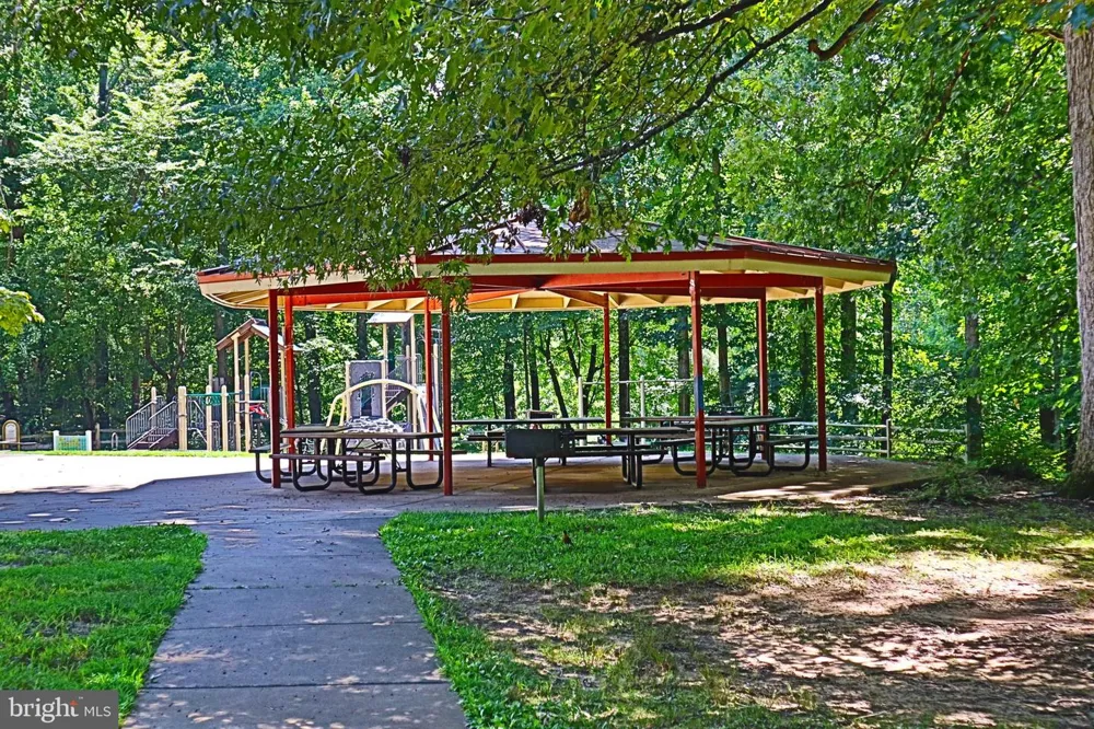 1289 BARTONSHIRE WAY Potomac, MD 20854