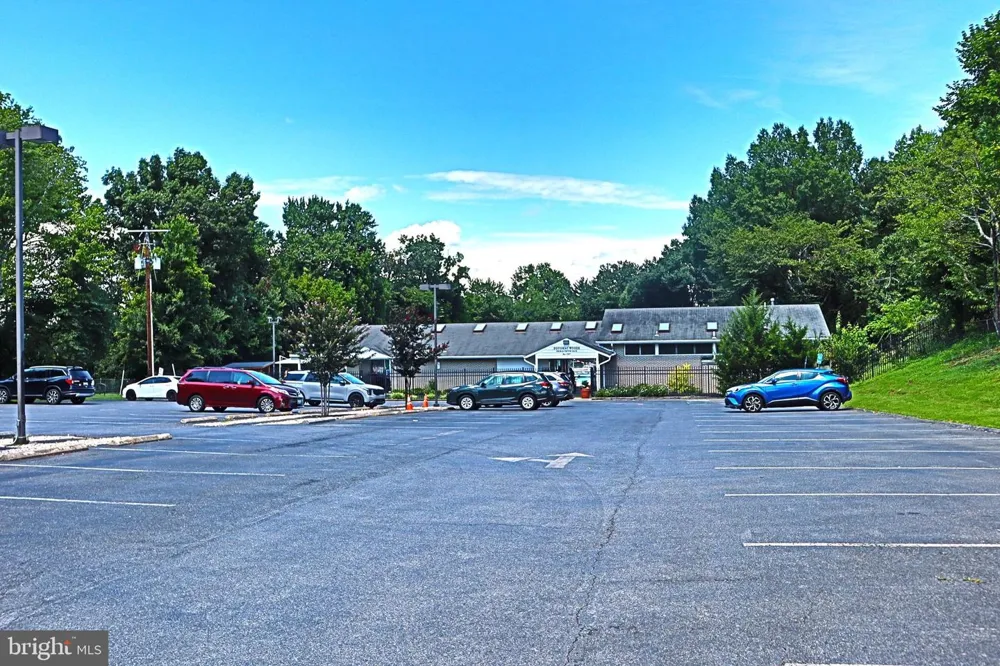 1289 BARTONSHIRE WAY Potomac, MD 20854