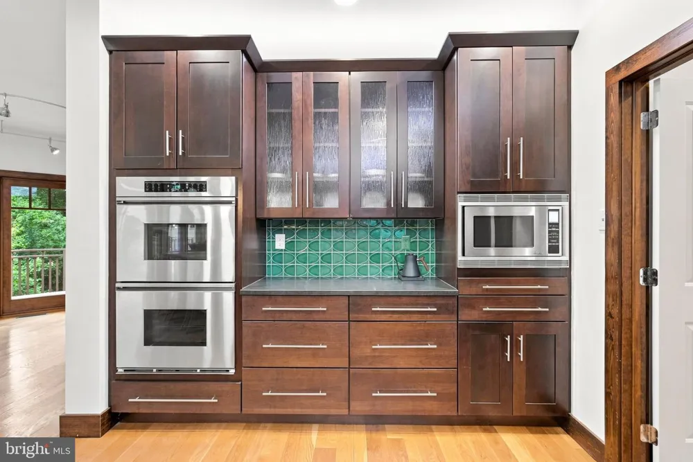 1741 HILLTOP ROAD Spring City, PA 19475