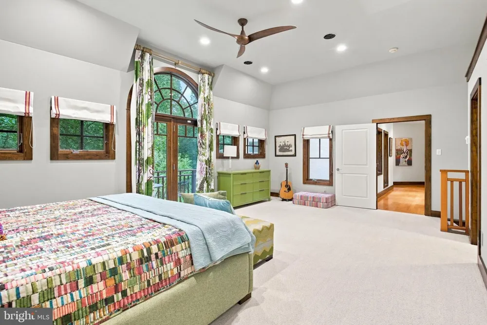 1741 HILLTOP ROAD Spring City, PA 19475