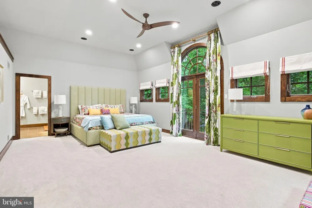 1741 HILLTOP ROAD Spring City, PA 19475