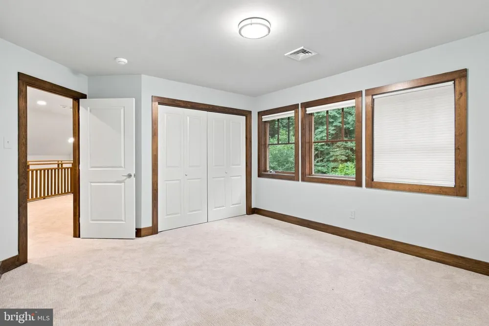 1741 HILLTOP ROAD Spring City, PA 19475
