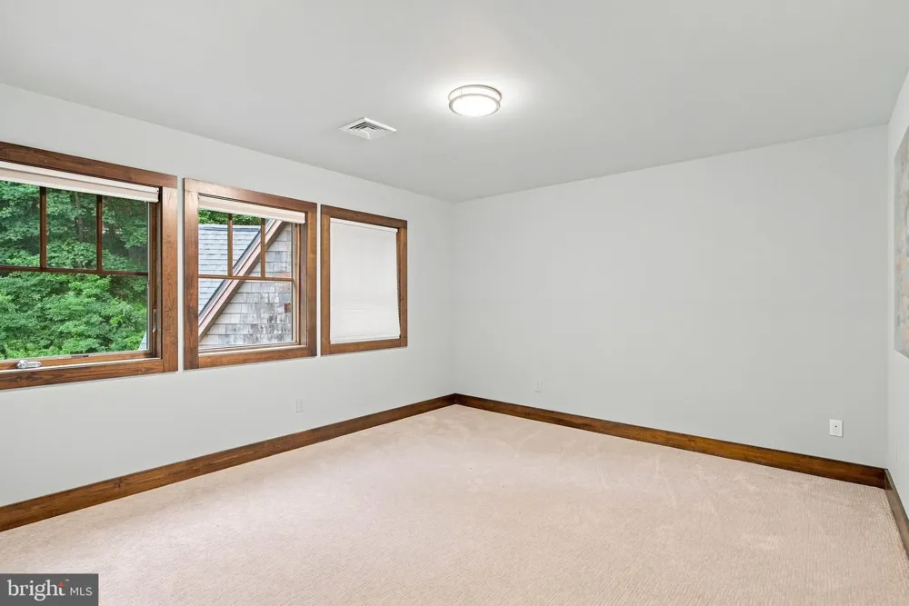 1741 HILLTOP ROAD Spring City, PA 19475