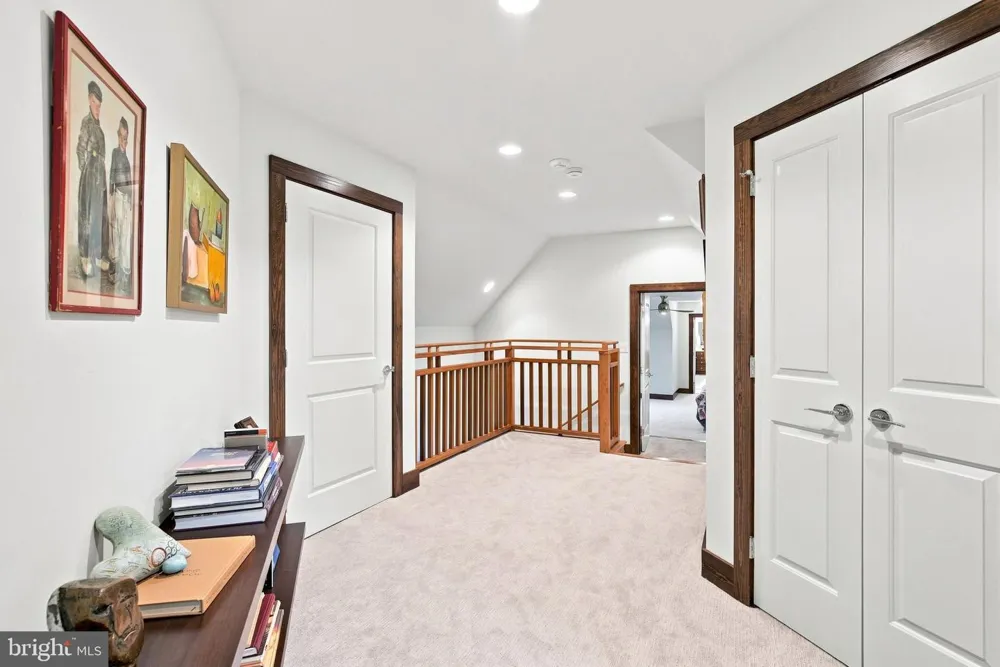 1741 HILLTOP ROAD Spring City, PA 19475