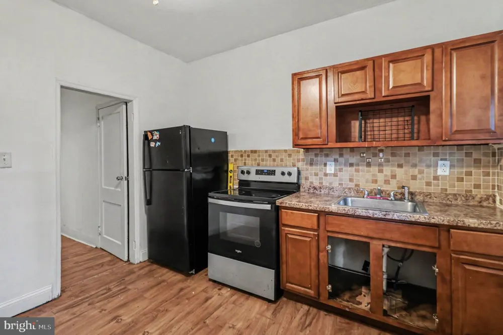 4813 WARNOCK STREET Philadelphia, PA 19141
