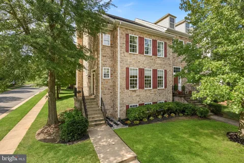 401 LEEDS RIDGE COURT