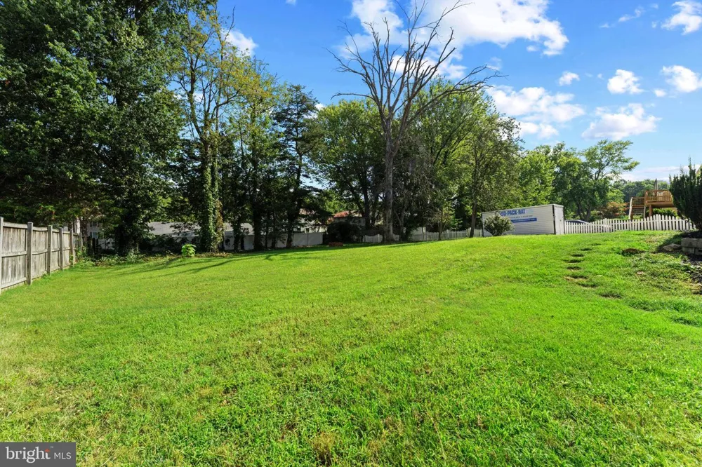 11700 CHANTILLY LANE Bowie, MD 20721