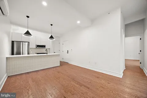 835 TATNALL STREET #303