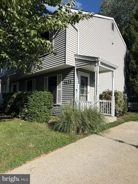 1623 SECRETARIAT DRIVE
