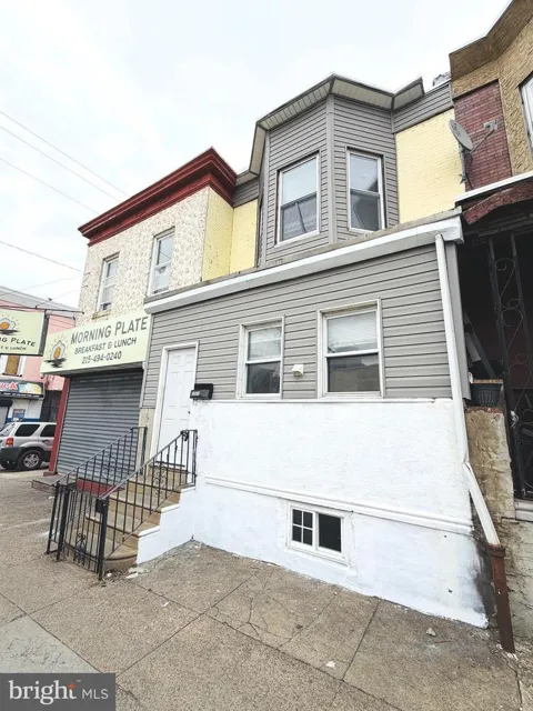 3063 FRONT STREET