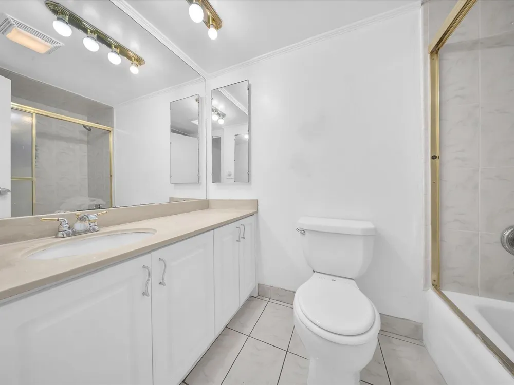 251 174th Street #2310 Sunny Isles Beach, FL 33160