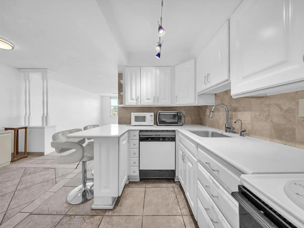 251 174th Street #2310 Sunny Isles Beach, FL 33160