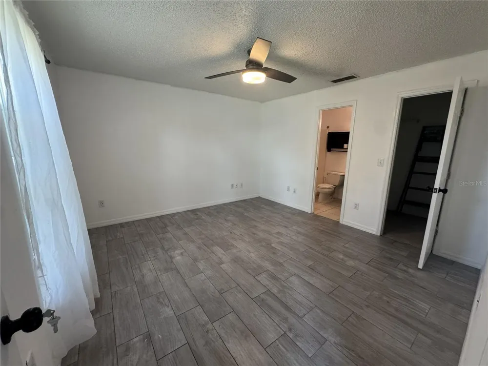 393 WALNUT AVENUE Orange City, FL 32763