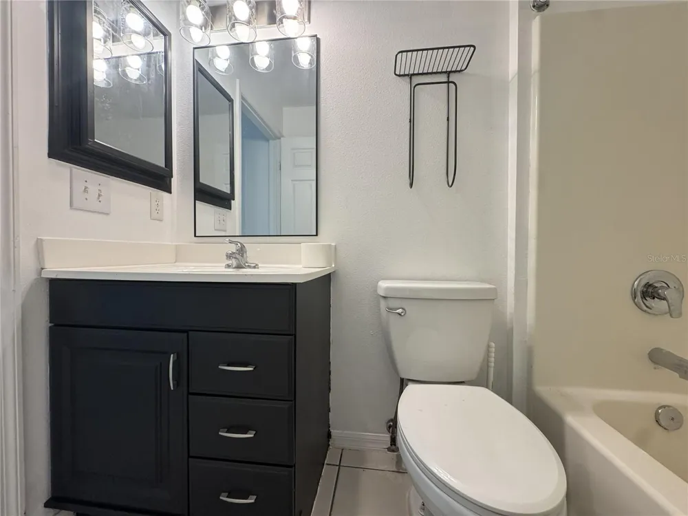 393 WALNUT AVENUE Orange City, FL 32763