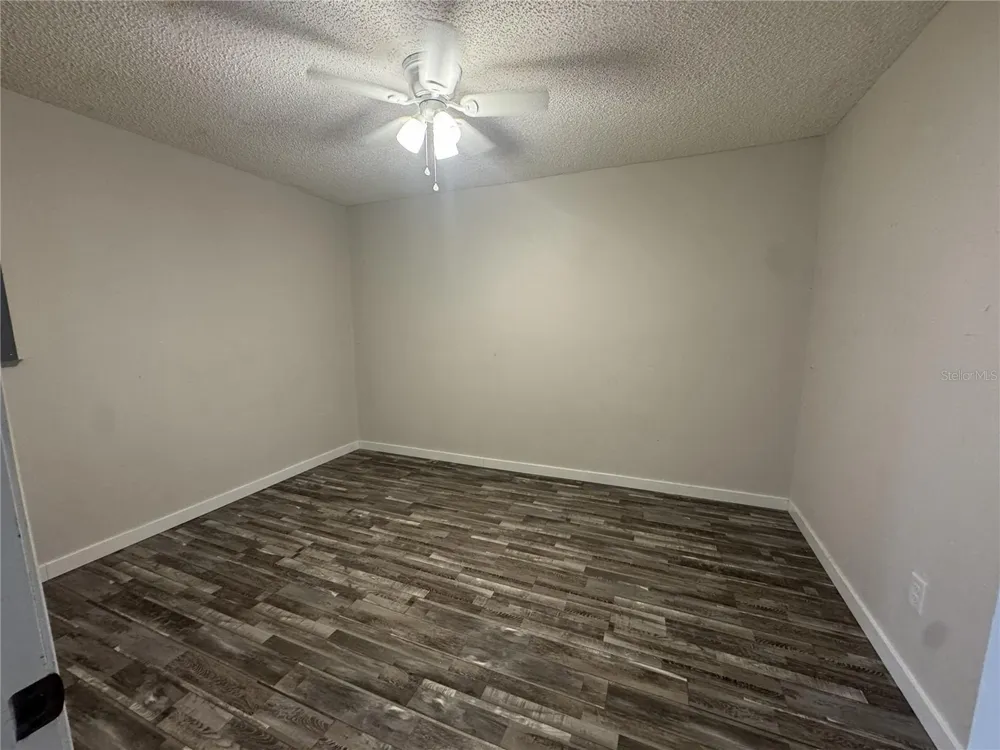 393 WALNUT AVENUE Orange City, FL 32763
