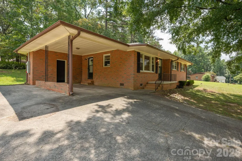 901 S 10th Street Bessemer City, NC 28016