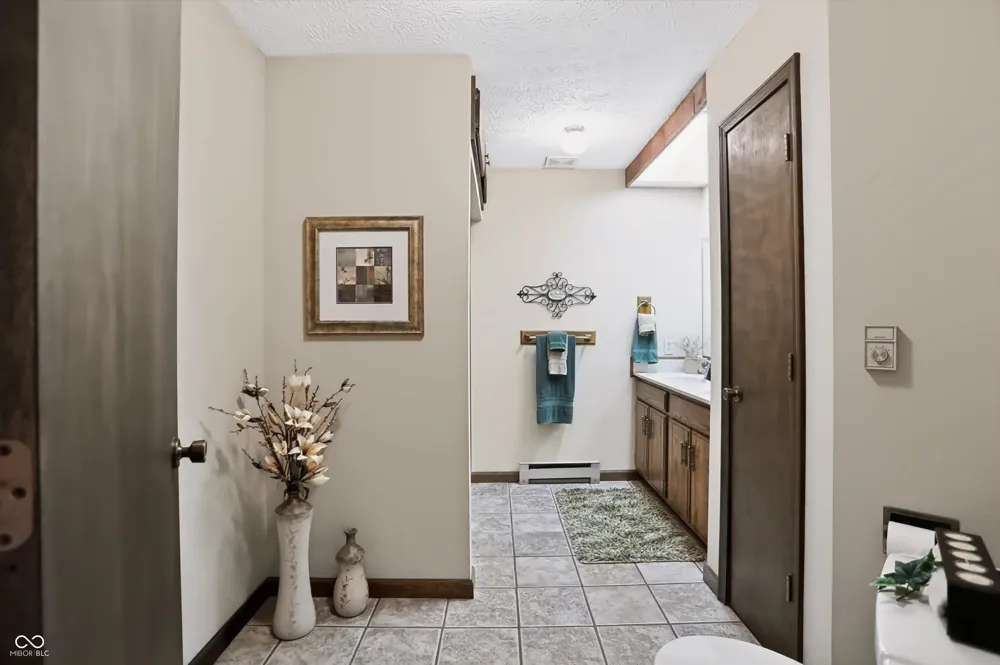 4222 E County Road 1000 S Cloverdale, IN 46120