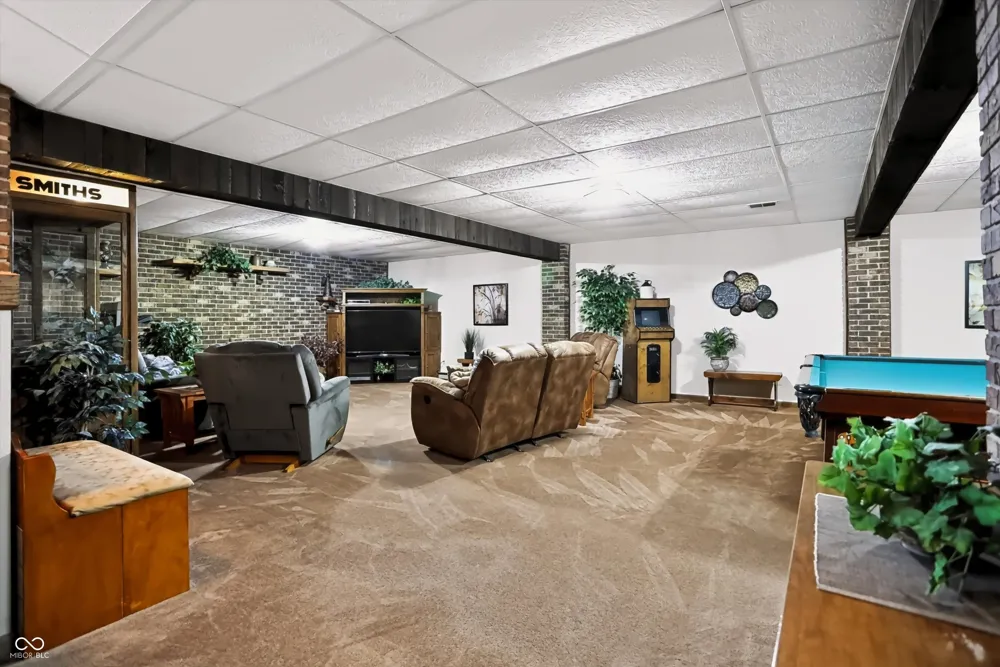 4222 E County Road 1000 S Cloverdale, IN 46120
