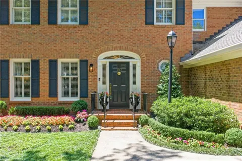 20 Pointe Terrace SE