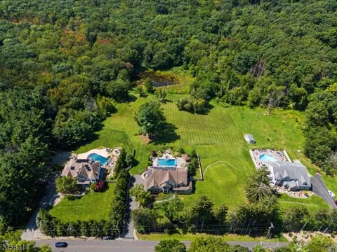 66 Upper Hibernia Rd