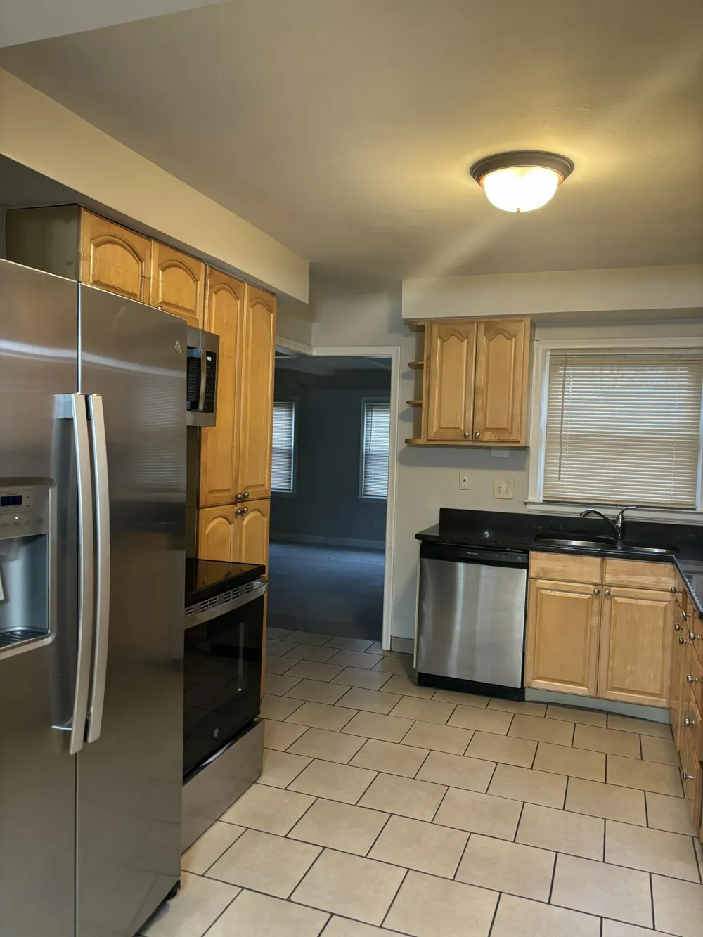12116 Columbia Avenue Redford, MI 48239
