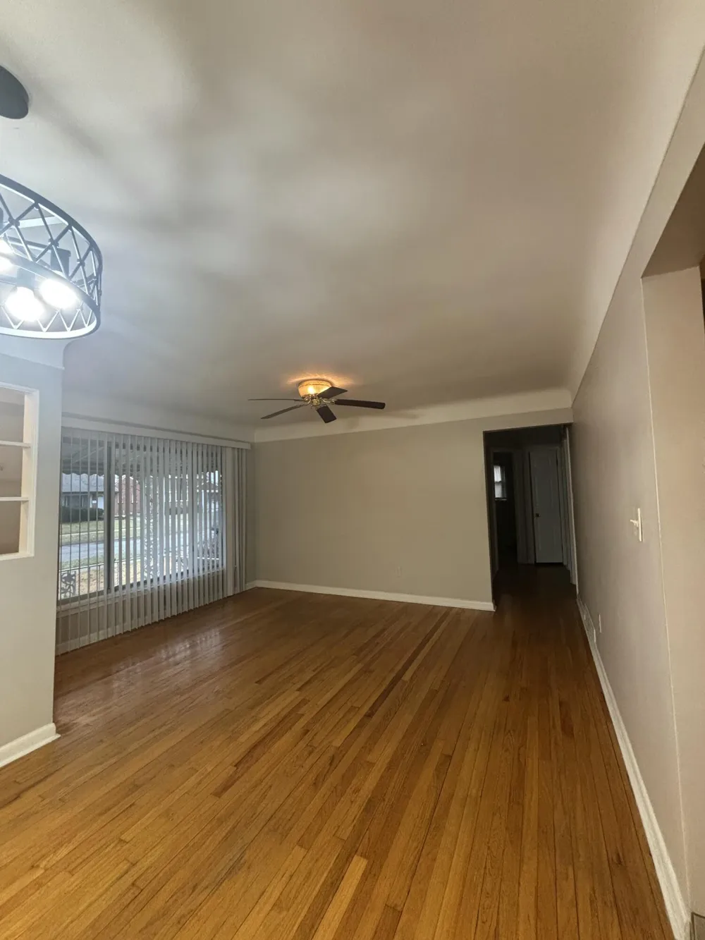12116 Columbia Avenue Redford, MI 48239