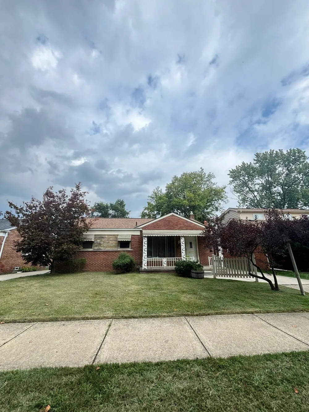 12116 Columbia Avenue Redford, MI 48239