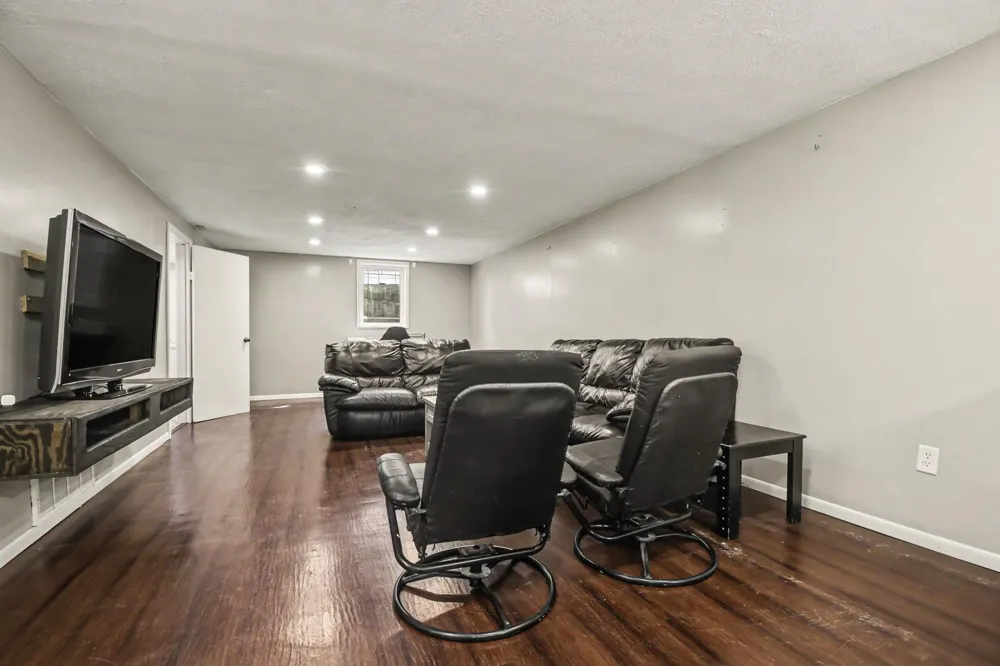 303 Anderson Drive Wayland, MI 49348