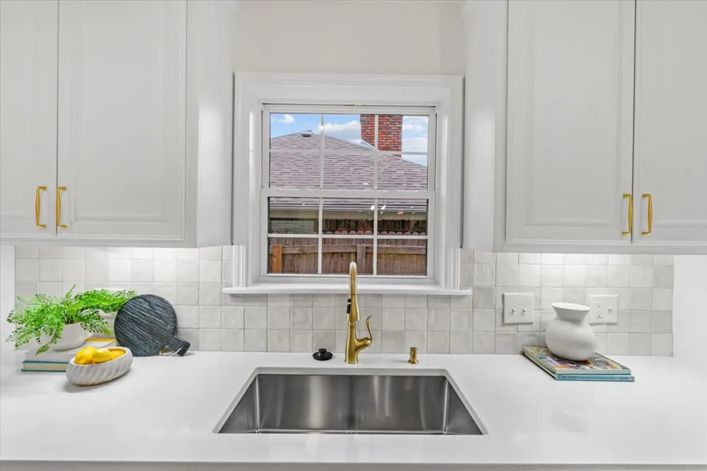 6731 E 51st Place S Tulsa, OK 74145