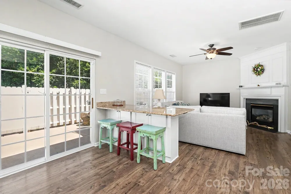 6614 Beverly Springs Drive Charlotte, NC 28270