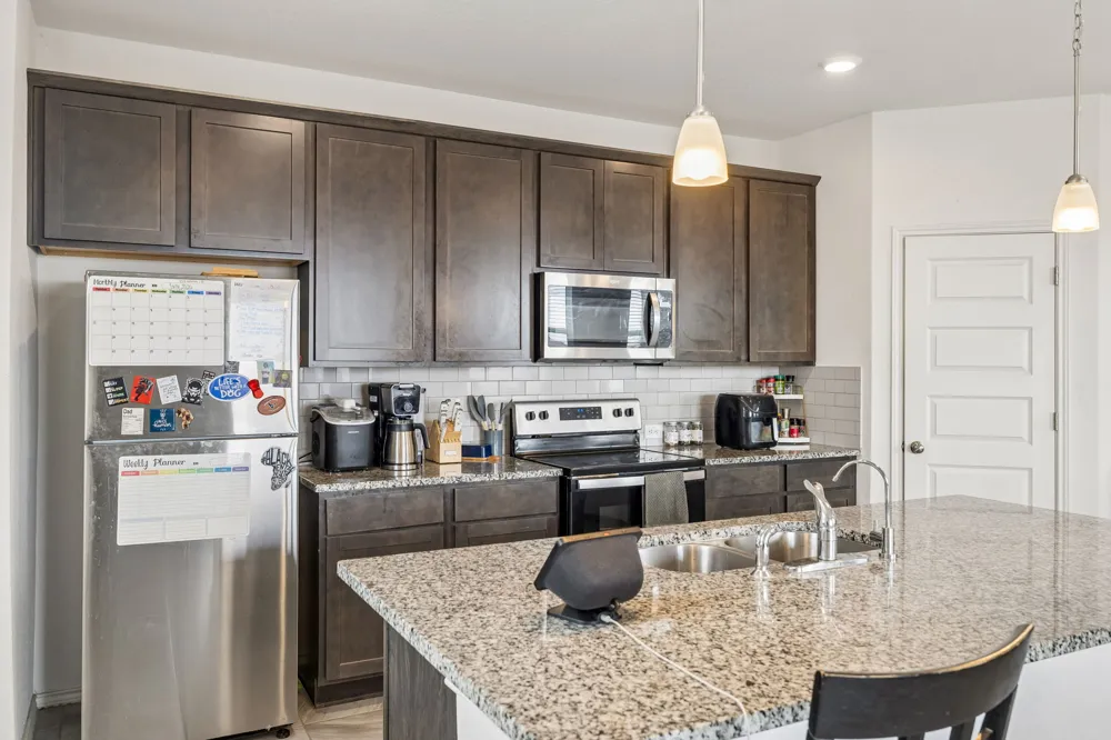 4318 Admirals Bend San Antonio, TX 78109