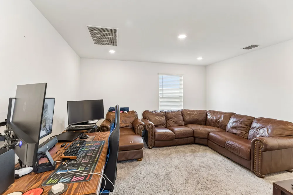 4318 Admirals Bend San Antonio, TX 78109