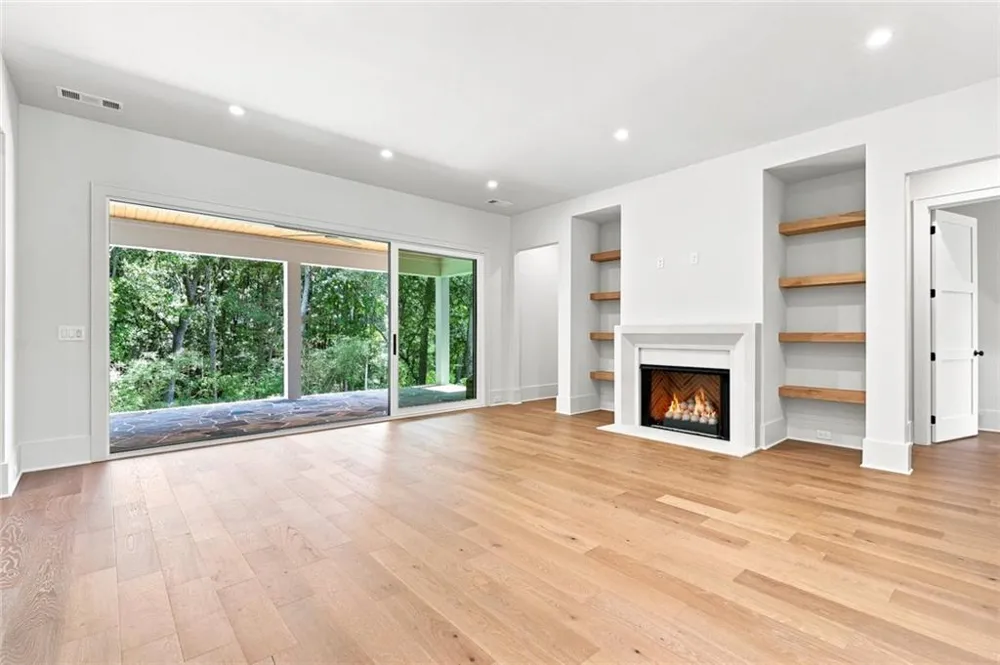 203 Memory Lane Canton, GA 30115