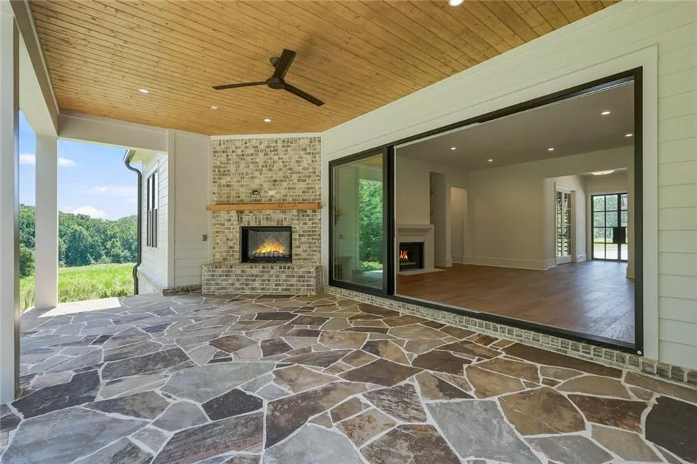 203 Memory Lane Canton, GA 30115