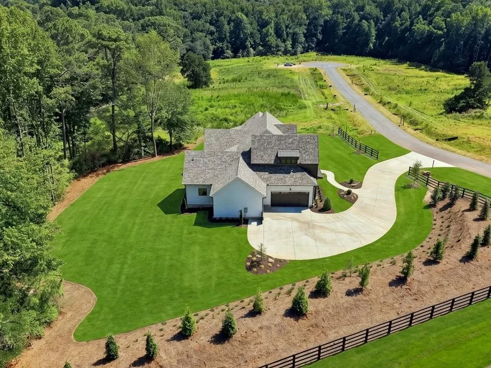 203 Memory Lane Canton, GA 30115