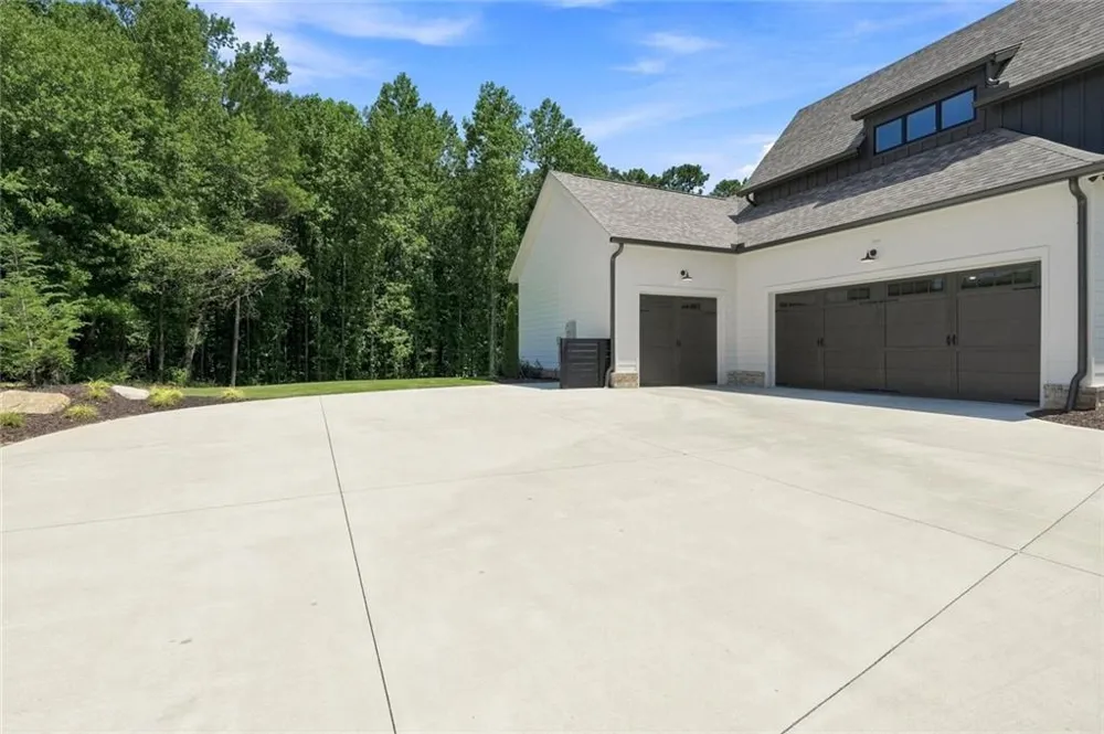 203 Memory Lane Canton, GA 30115