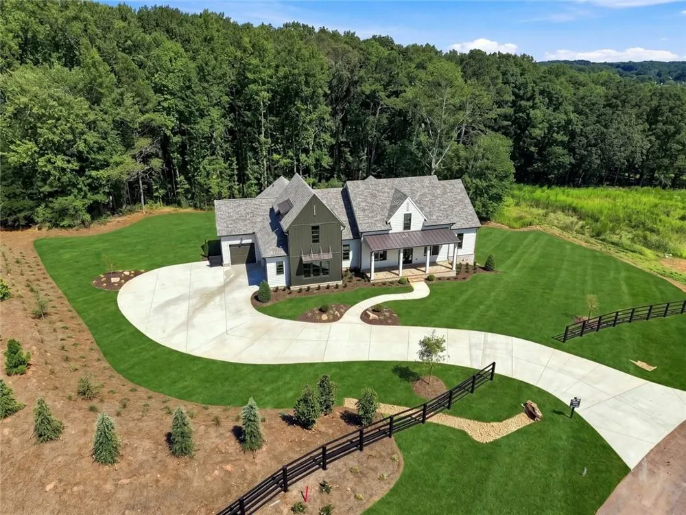 203 Memory Lane Canton, GA 30115