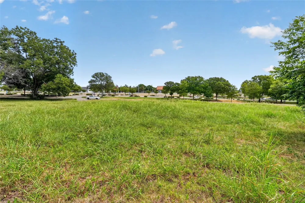 5171 S Denley Drive Dallas, TX 75241