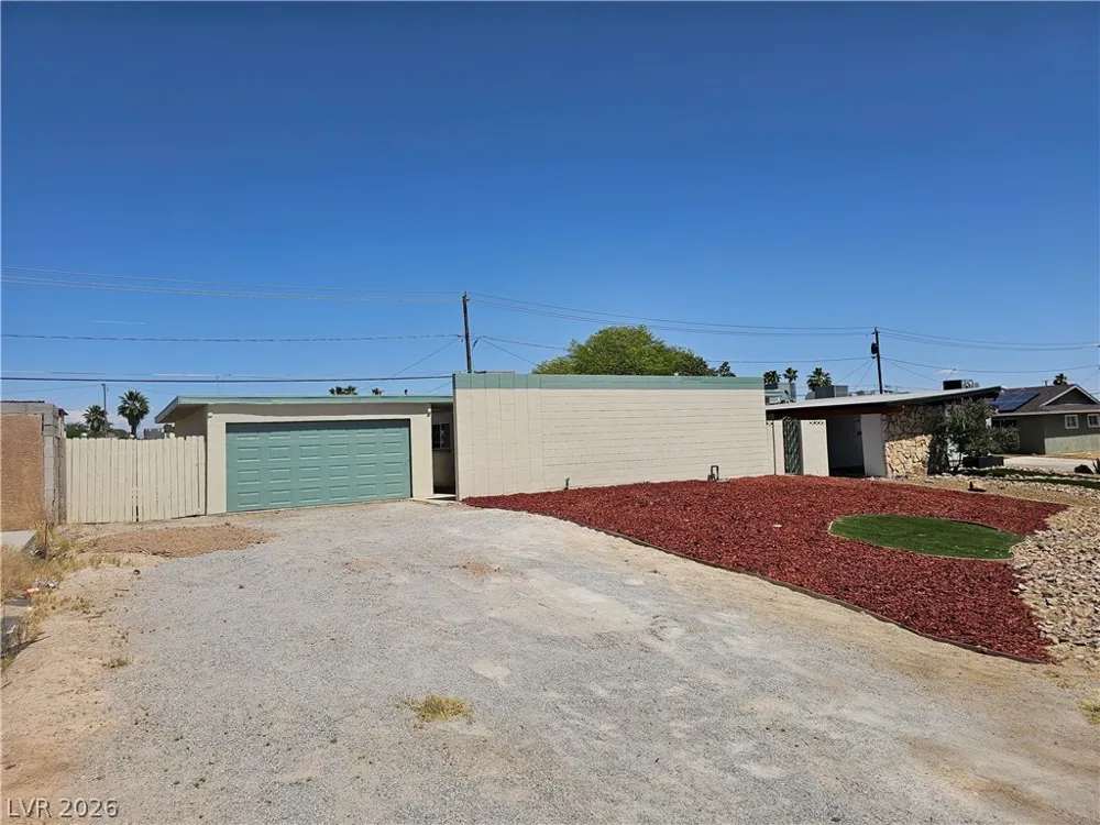 1074 King Richard Avenue Las Vegas, NV 89119