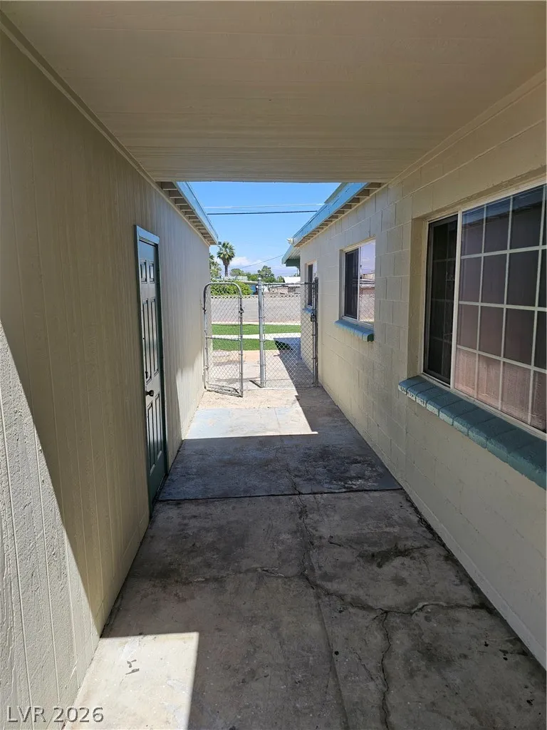 1074 King Richard Avenue Las Vegas, NV 89119