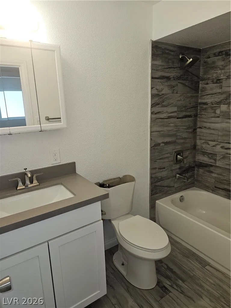 1074 King Richard Avenue Las Vegas, NV 89119