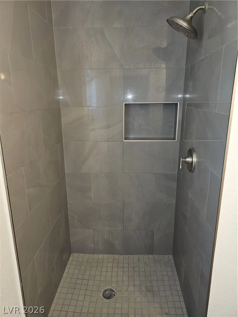 1074 King Richard Avenue Las Vegas, NV 89119