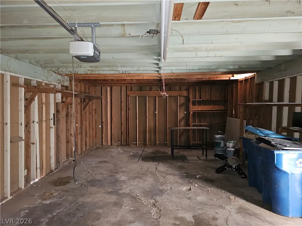 1074 King Richard Avenue Las Vegas, NV 89119