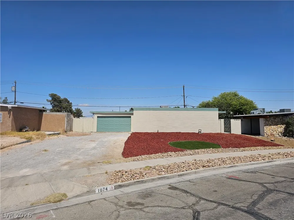 1074 King Richard Avenue Las Vegas, NV 89119
