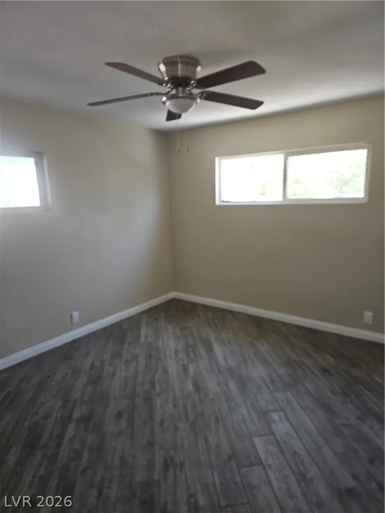 1074 King Richard Avenue Las Vegas, NV 89119