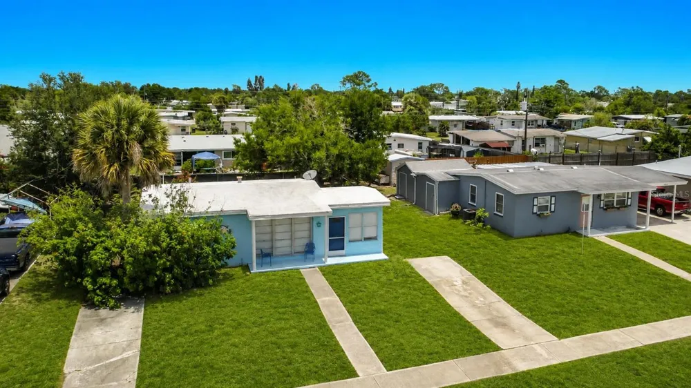 8594 BUMFORD AVENUE North Port, FL 34287