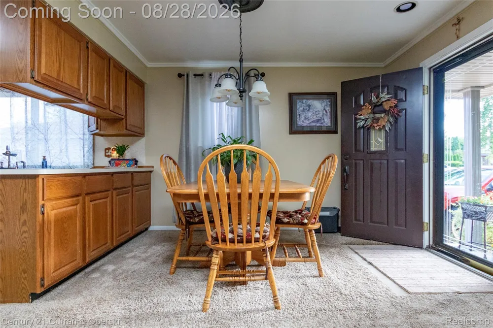 5635 Clippert Street Dearborn Heights City, MI 48125