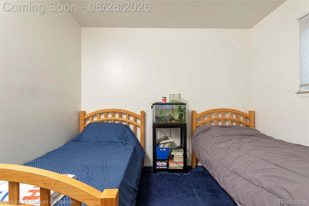 5635 Clippert Street Dearborn Heights City, MI 48125