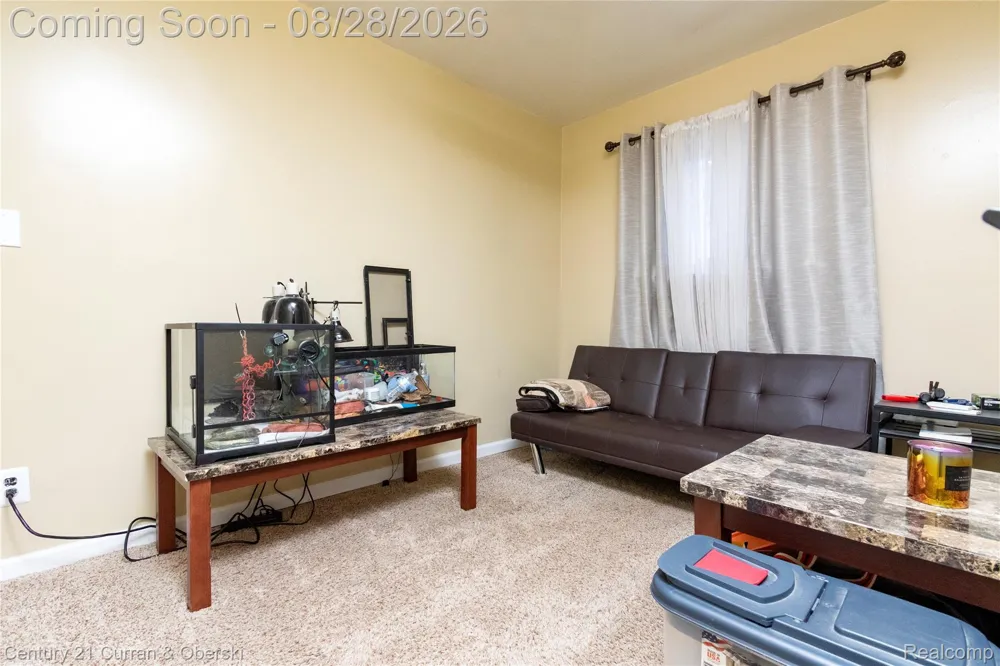 5635 Clippert Street Dearborn Heights City, MI 48125