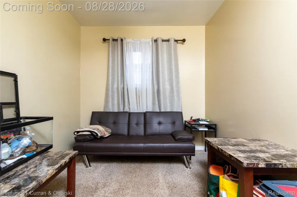 5635 Clippert Street Dearborn Heights City, MI 48125
